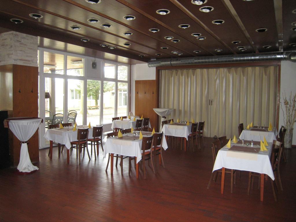 Hotel Fontana Brno Exterior foto